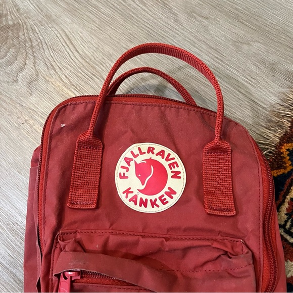 Fjallraven Kanken red canvas small backpack - Picture 2 of 7